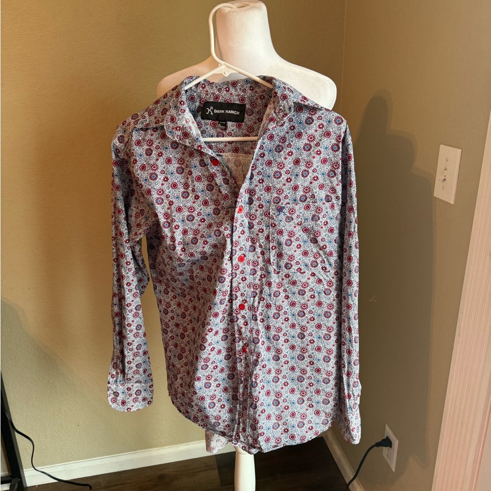 Men's White and Red Patterned Shirt - dark ranch